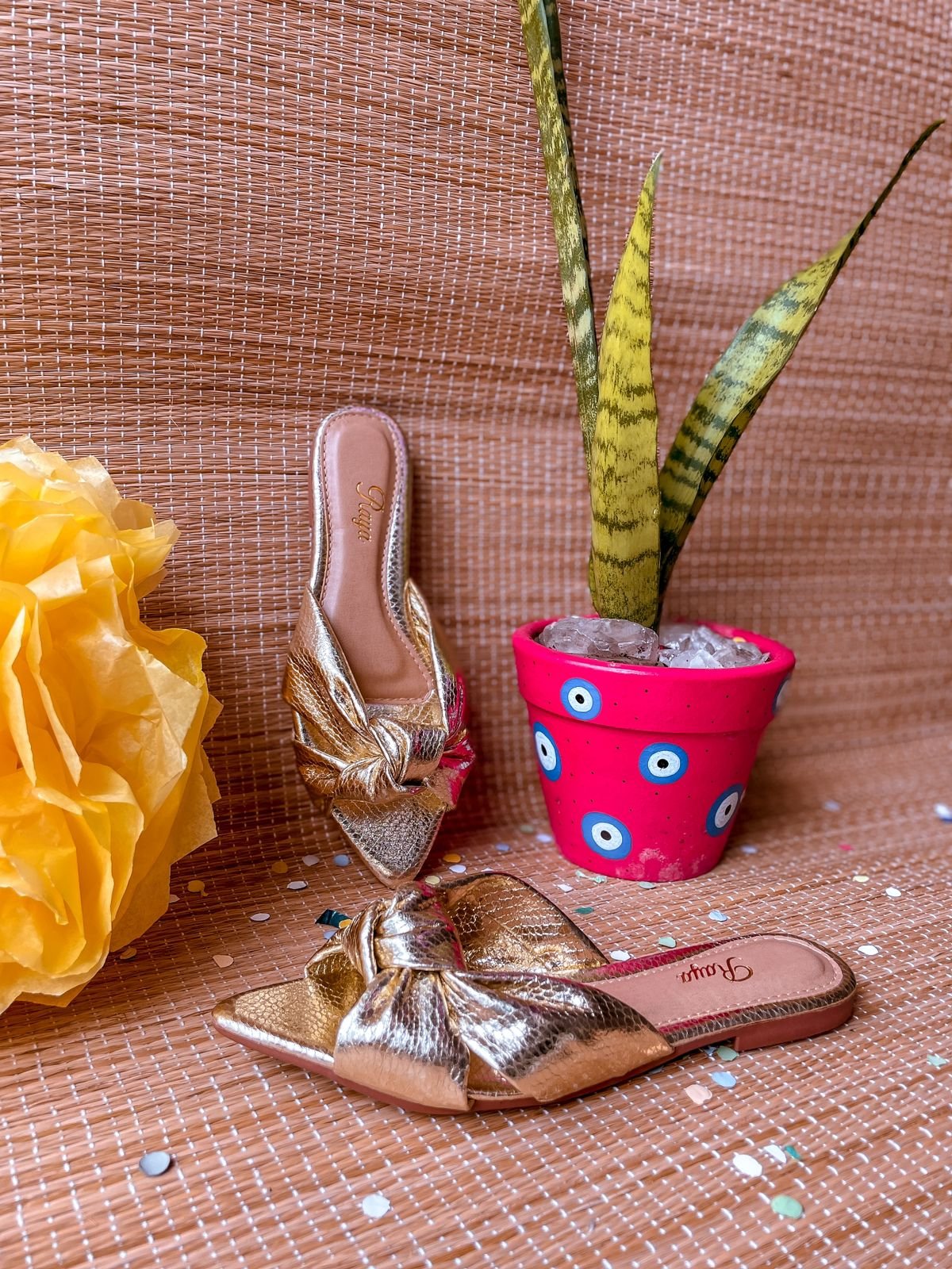 Tamanco Feminino Rasteira Nó AM010 Raya Dourado