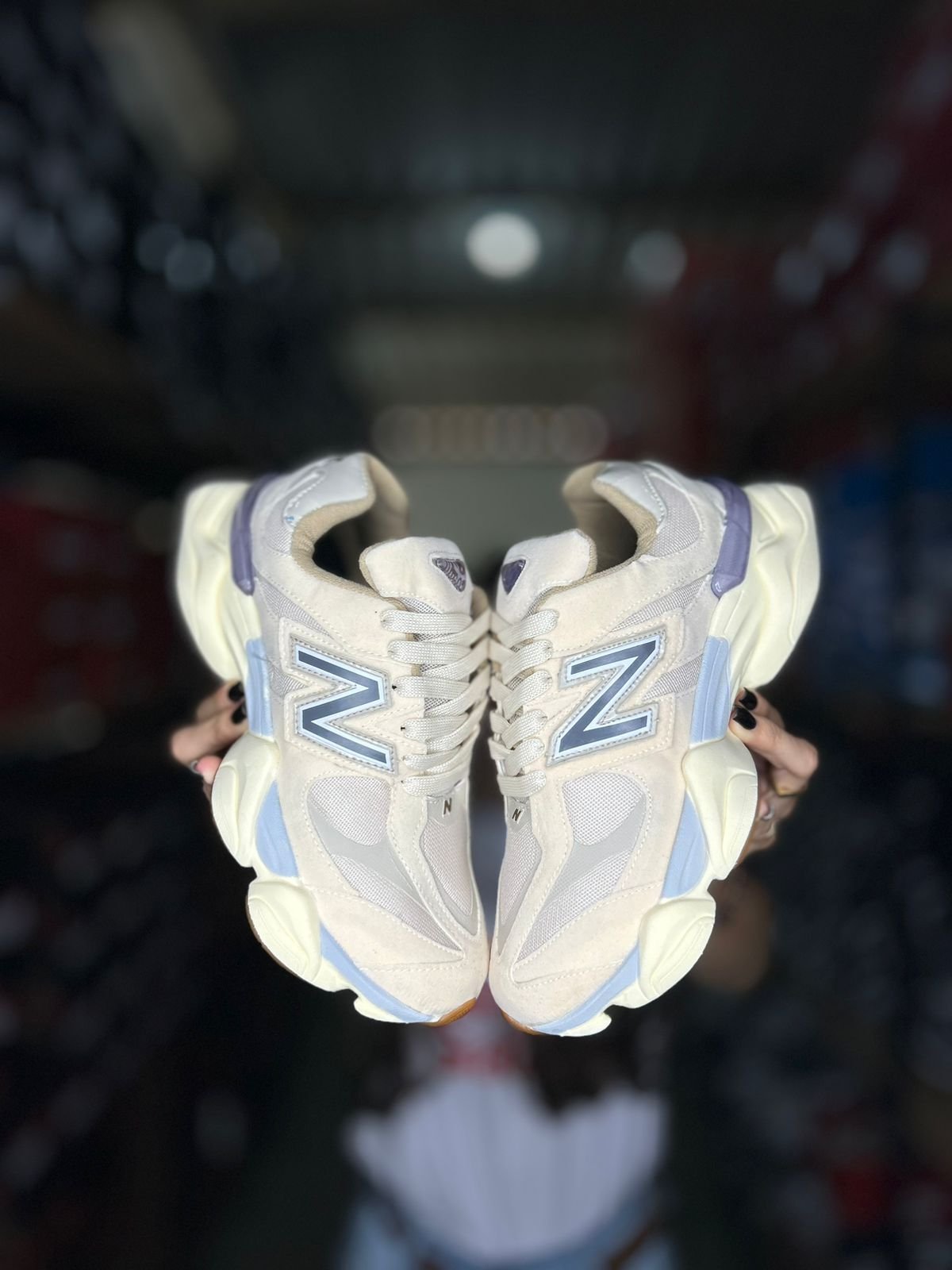 Tênis 9060 Unissex New Balance Creme/prata - Image 3