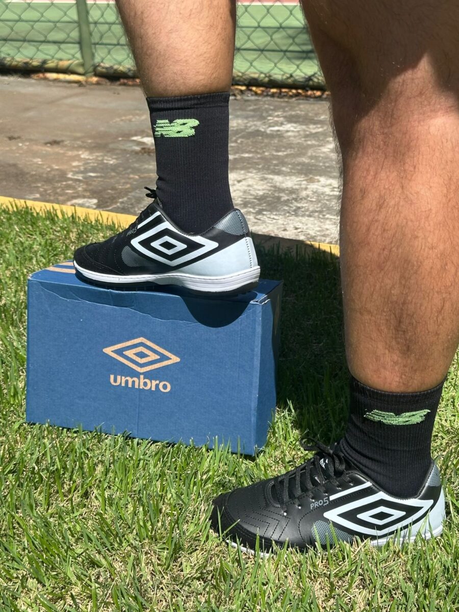 Chuteira Society Pro 5 Masculino Umbro Preto - Image 2