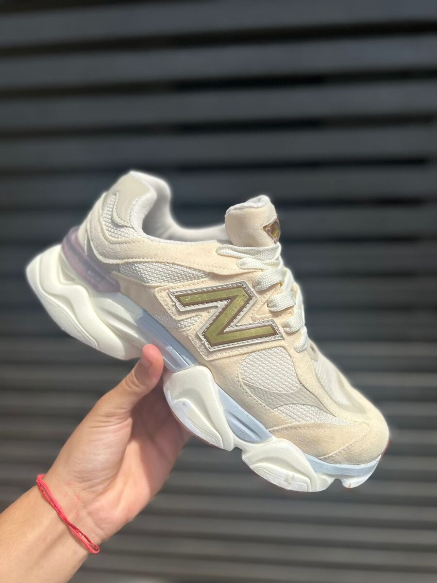 Tênis 9060 Masculino New Balance Creme/Dourado