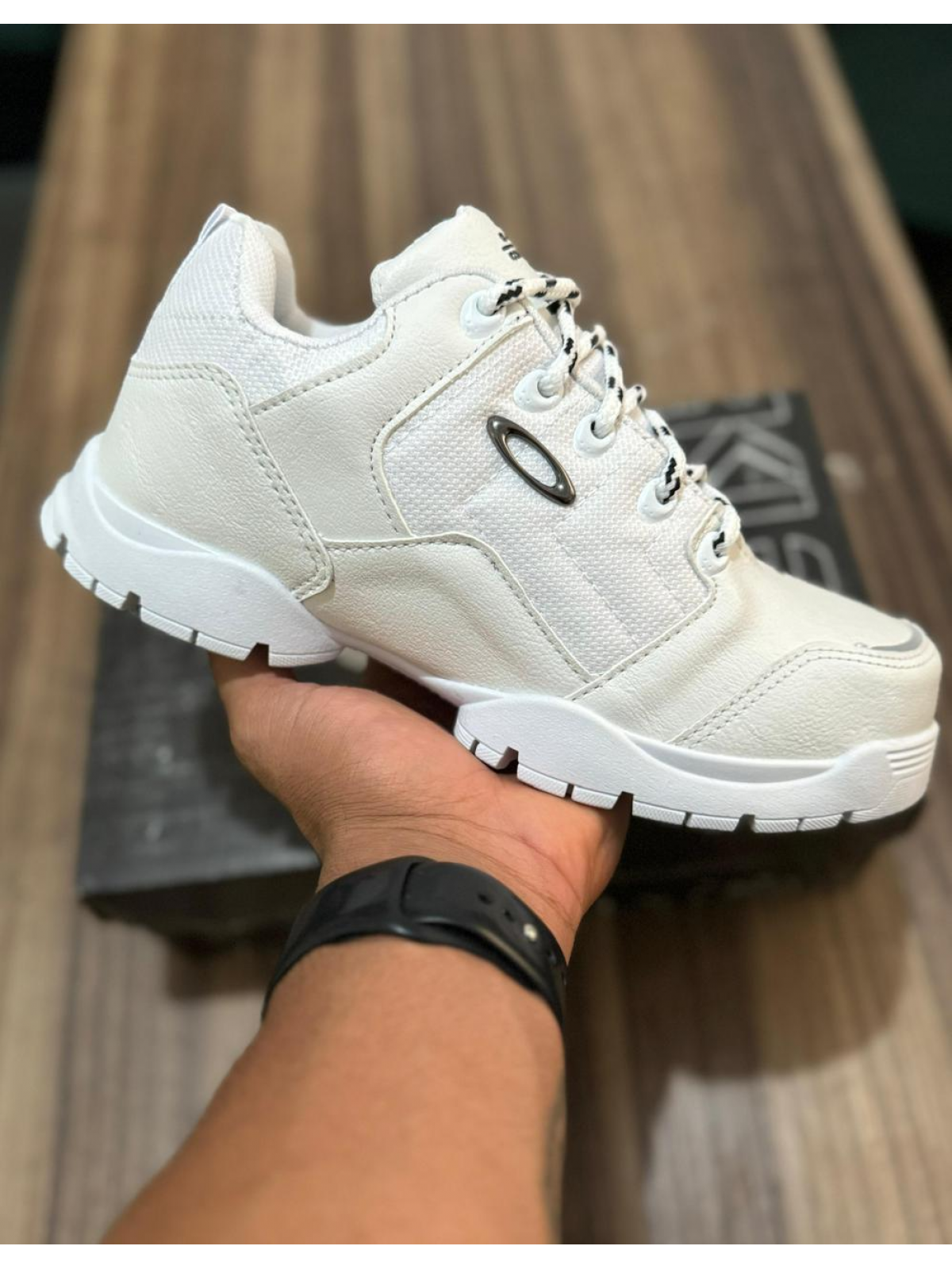 Tênis Botinha Halftrack Low Premium Masculino Oakley Branco