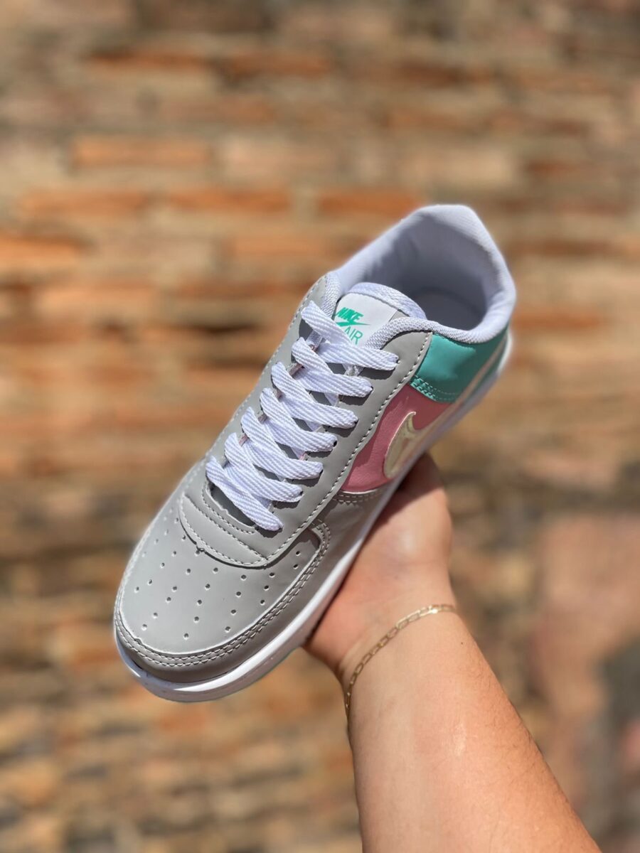Tênis Air Force Feminino Nike Cinza/Verde - Image 2