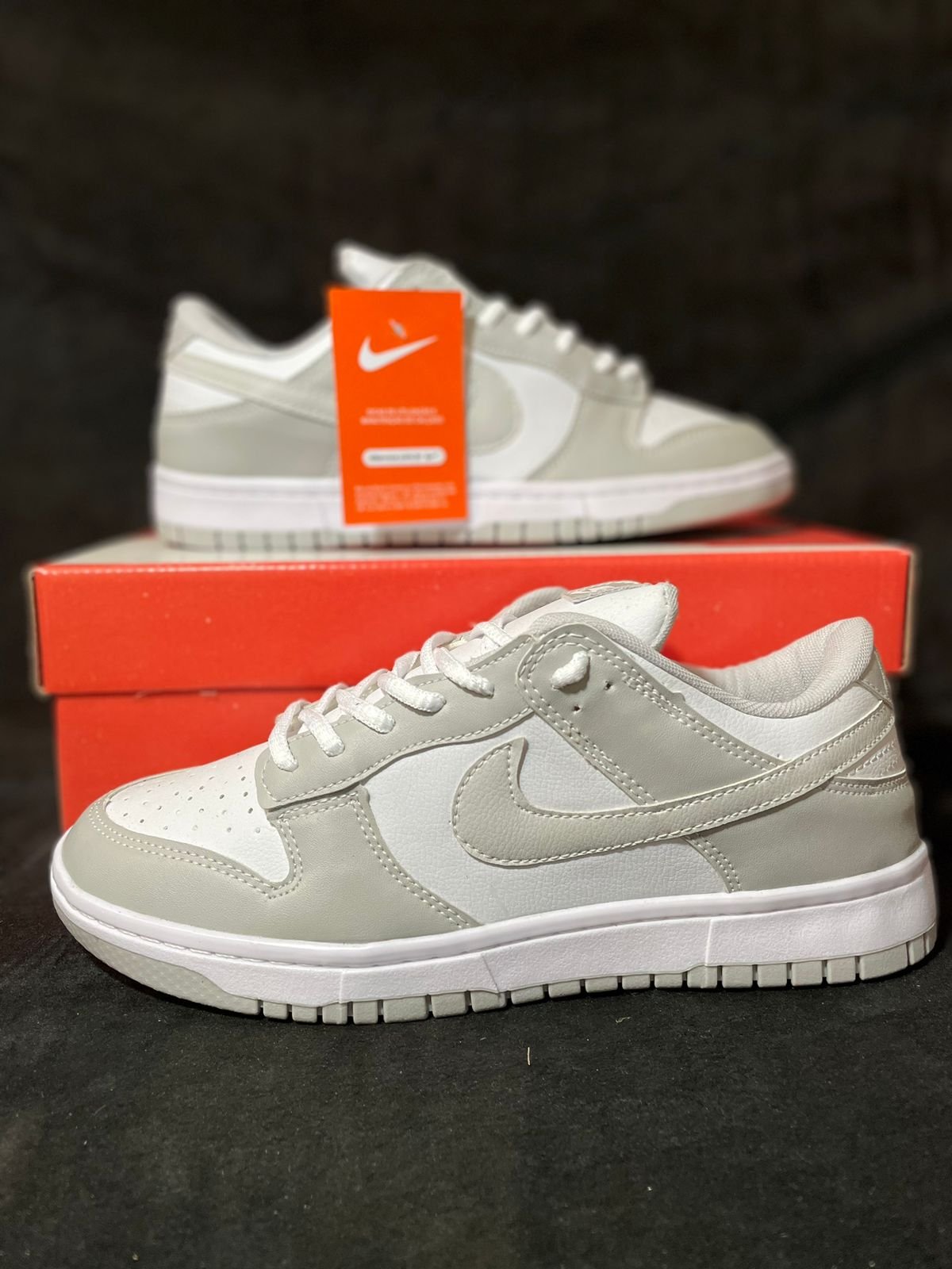 Tênis Dunk Low SB Masculino Nike Cinza - Image 3